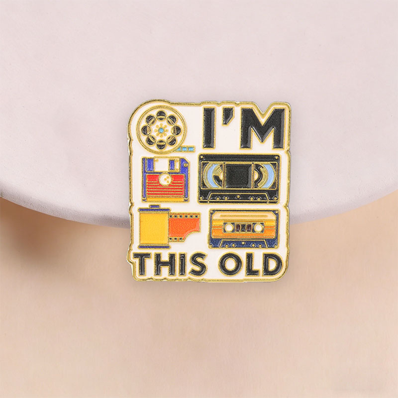 I'm This Old Badge Cartoon Ret - огляд і ціна Reel Bag